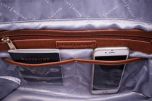Load image into Gallery viewer, The Oxford -Saddle