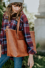 Load image into Gallery viewer, The Weekender - Full Grain Leather Oversized Tote