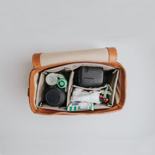 Load image into Gallery viewer, The Scout - Full Grain Leather Messenger
