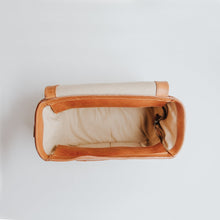 Load image into Gallery viewer, The Scout - Full Grain Leather Messenger
