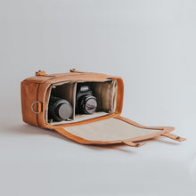 Load image into Gallery viewer, The Scout - Full Grain Leather Messenger
