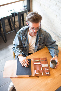 The Tablet Organizer