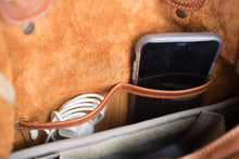 Load image into Gallery viewer, The Daniela - Full Grain Leather Simple Tote
