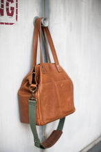 Load image into Gallery viewer, The Daniela - Full Grain Leather Simple Tote
