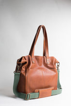 Load image into Gallery viewer, The Daniela - Full Grain Leather Simple Tote
